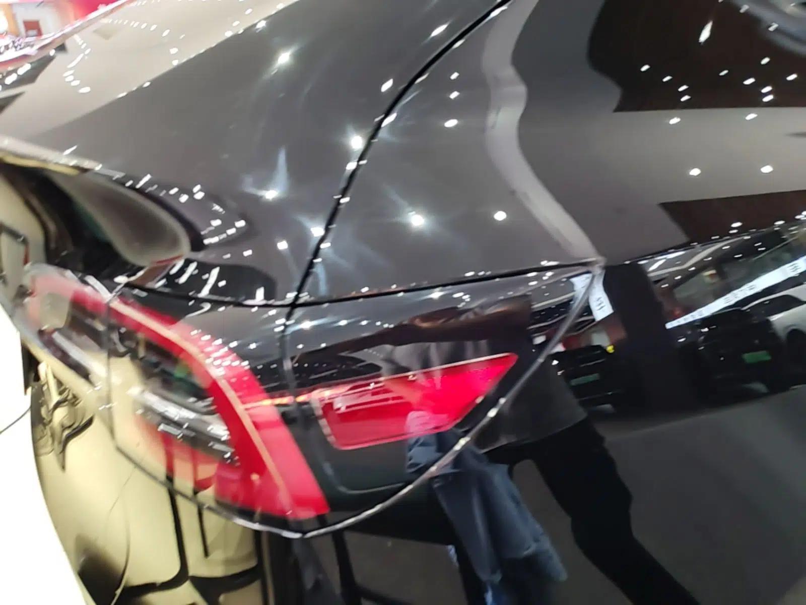 Tesla Model Y 2021 Standard Range Rear-Wheel Drive Version — миниатюра 9