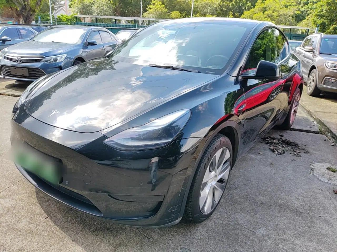 Tesla Model Y 2022 Revised Version Rear-Wheel Drive — миниатюра 1
