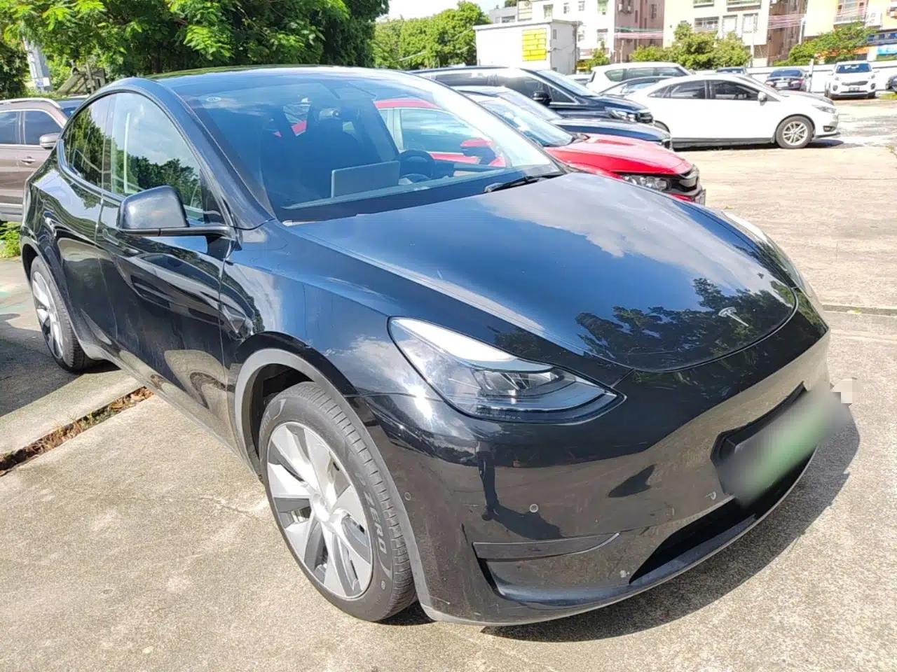 Tesla Model Y 2022 Revised Version Rear-Wheel Drive — миниатюра 12