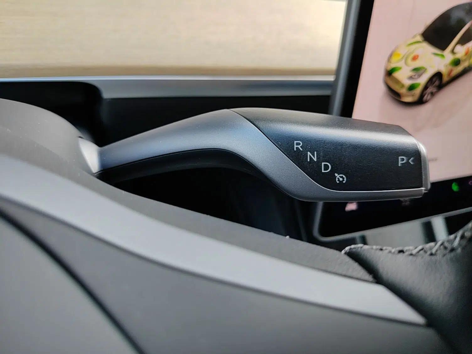 Tesla Model Y 2022 Revised Version Rear-Wheel Drive — миниатюра 21