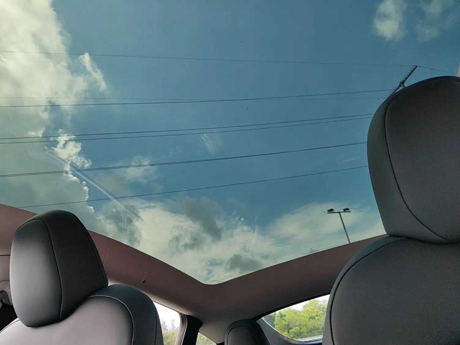 Tesla Model Y 2022 Revised Version Rear-Wheel Drive — миниатюра 26