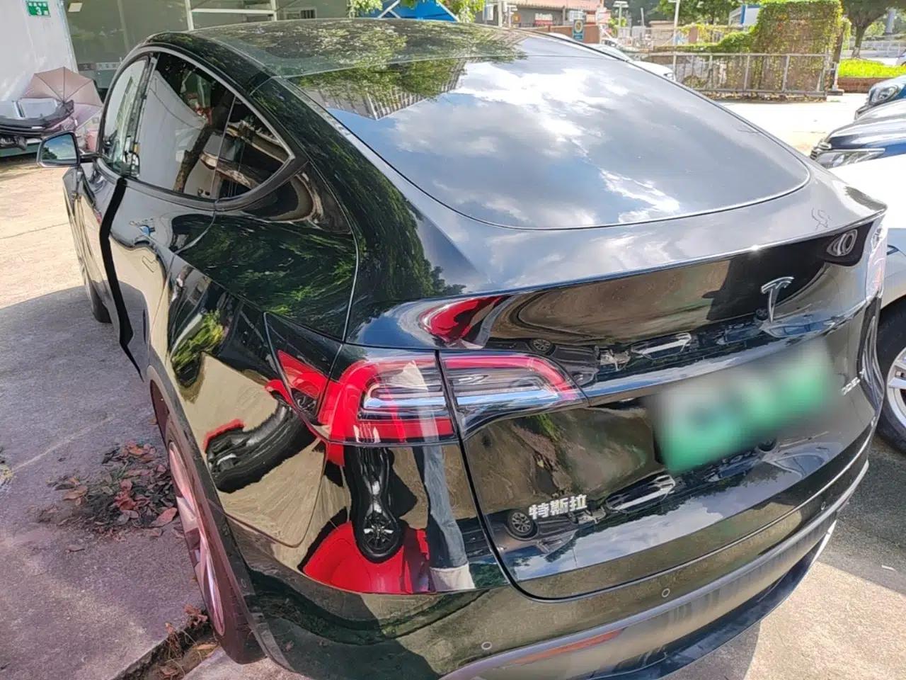 Tesla Model Y 2022 Revised Version Rear-Wheel Drive — миниатюра 4