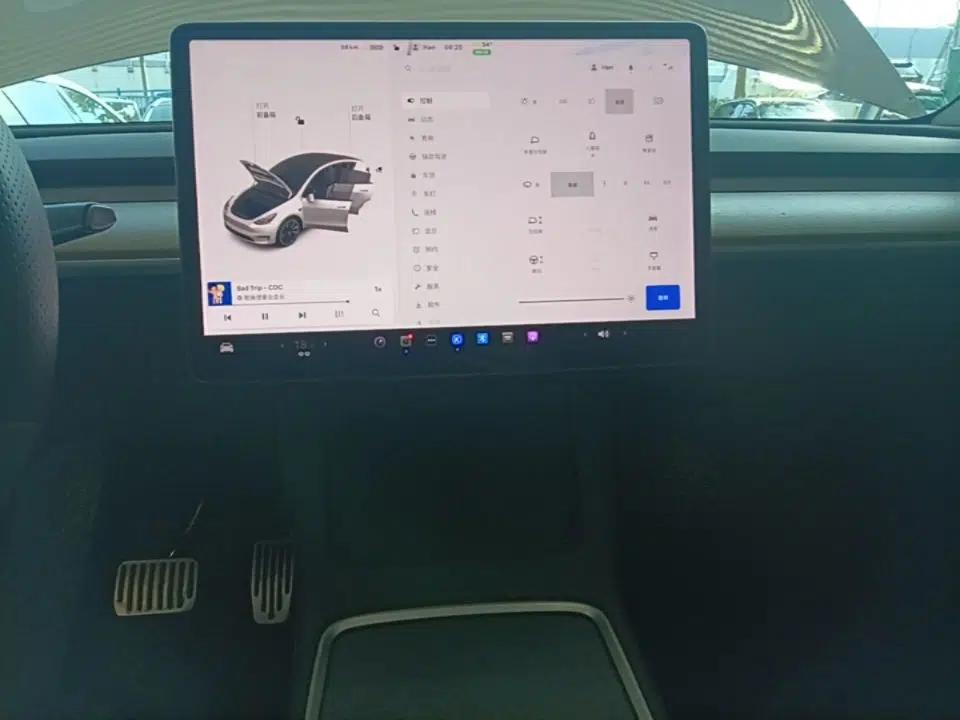 Tesla Model Y 2021 Standard Range Rear-Wheel Drive Version — миниатюра 15
