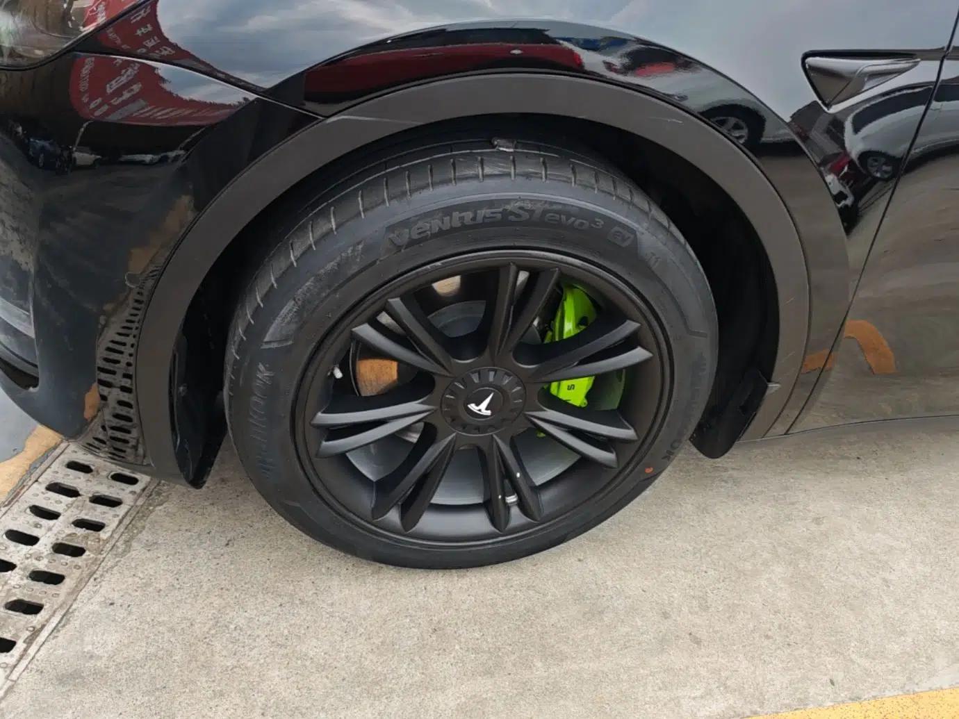 Tesla Model Y 2021 Standard Range Rear-Wheel Drive Version — миниатюра 10