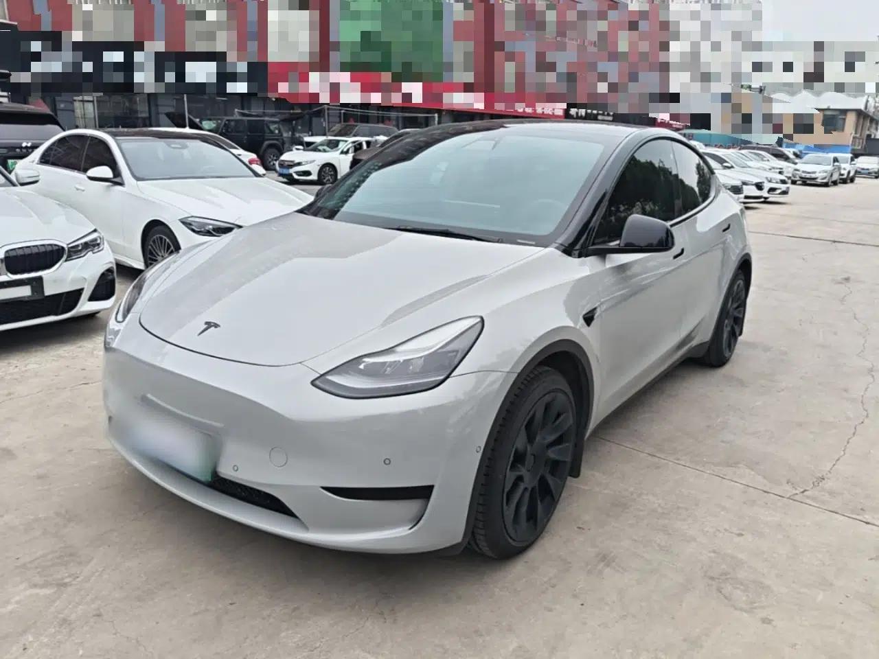 Tesla Model Y 2022 Rear-Wheel-Drive Version — миниатюра 1