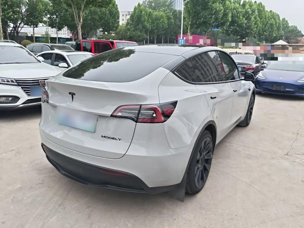 Tesla Model Y 2022 Rear-Wheel-Drive Version — миниатюра 6