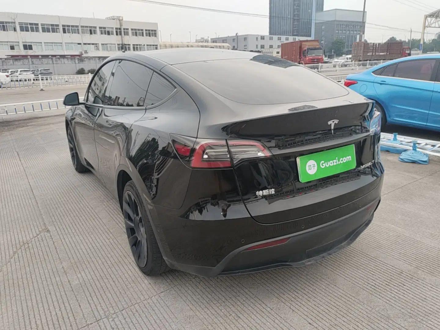 Tesla Model Y 2022 Revised Version Rear-Wheel Drive — миниатюра 4