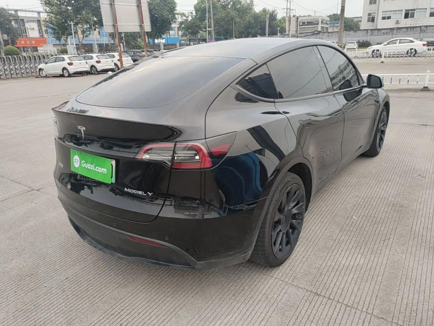 Tesla Model Y 2022 Revised Version Rear-Wheel Drive — миниатюра 6
