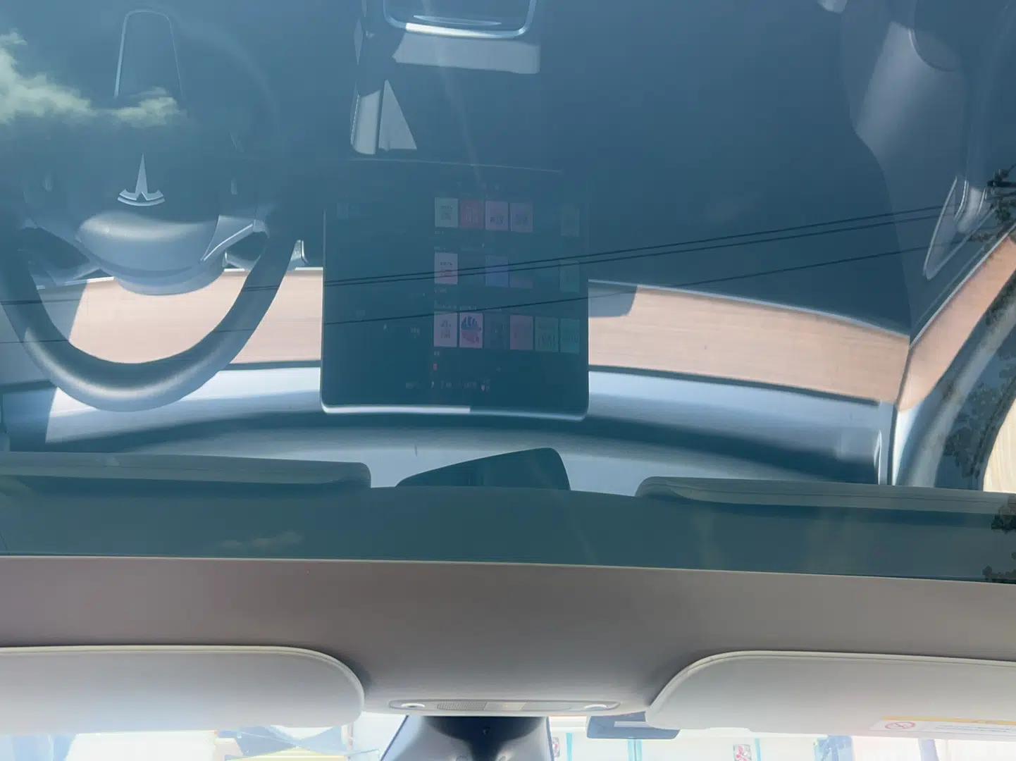 Tesla Model Y 2021 Long-Range All-Wheel-Drive Version — миниатюра 14