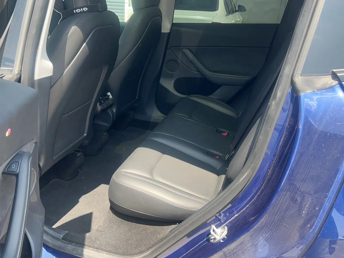 Tesla Model Y 2021 Long-Range All-Wheel-Drive Version — миниатюра 10