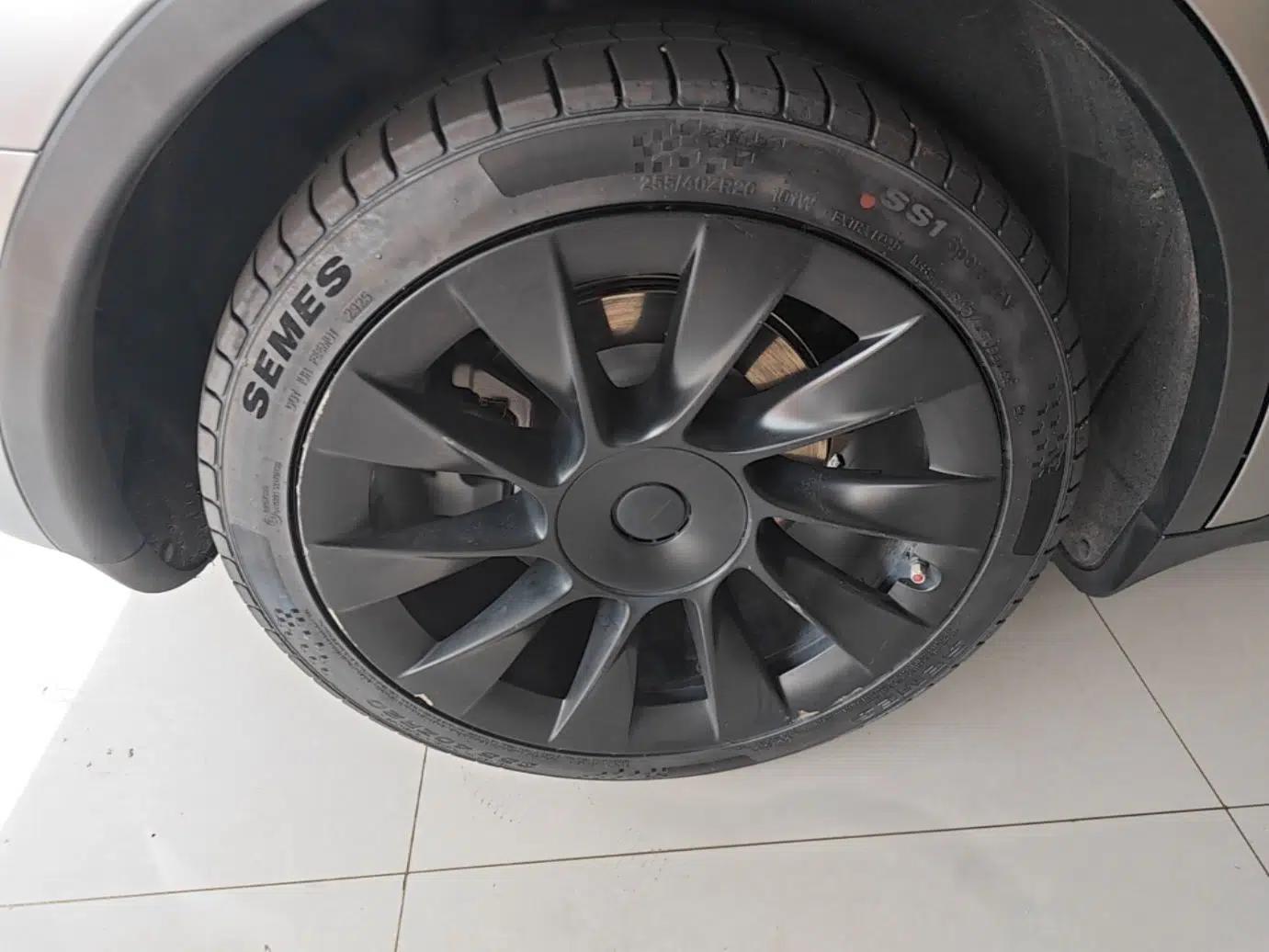 Tesla Model Y 2021 Standard Range Rear-Wheel Drive Version — миниатюра 11