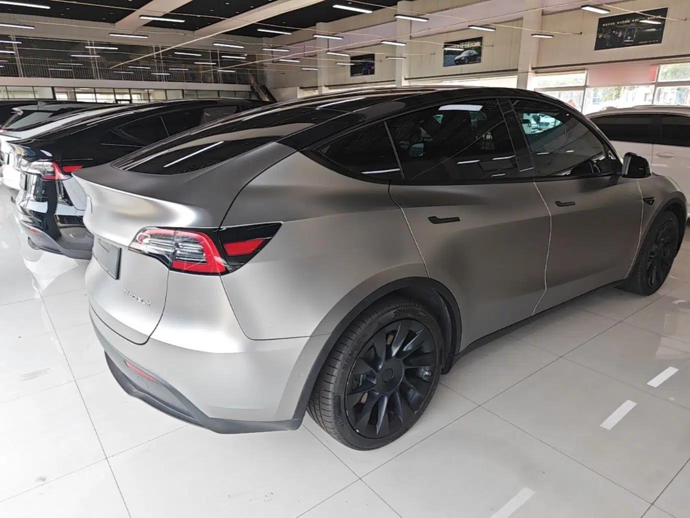 Tesla Model Y 2021 Standard Range Rear-Wheel Drive Version — миниатюра 6