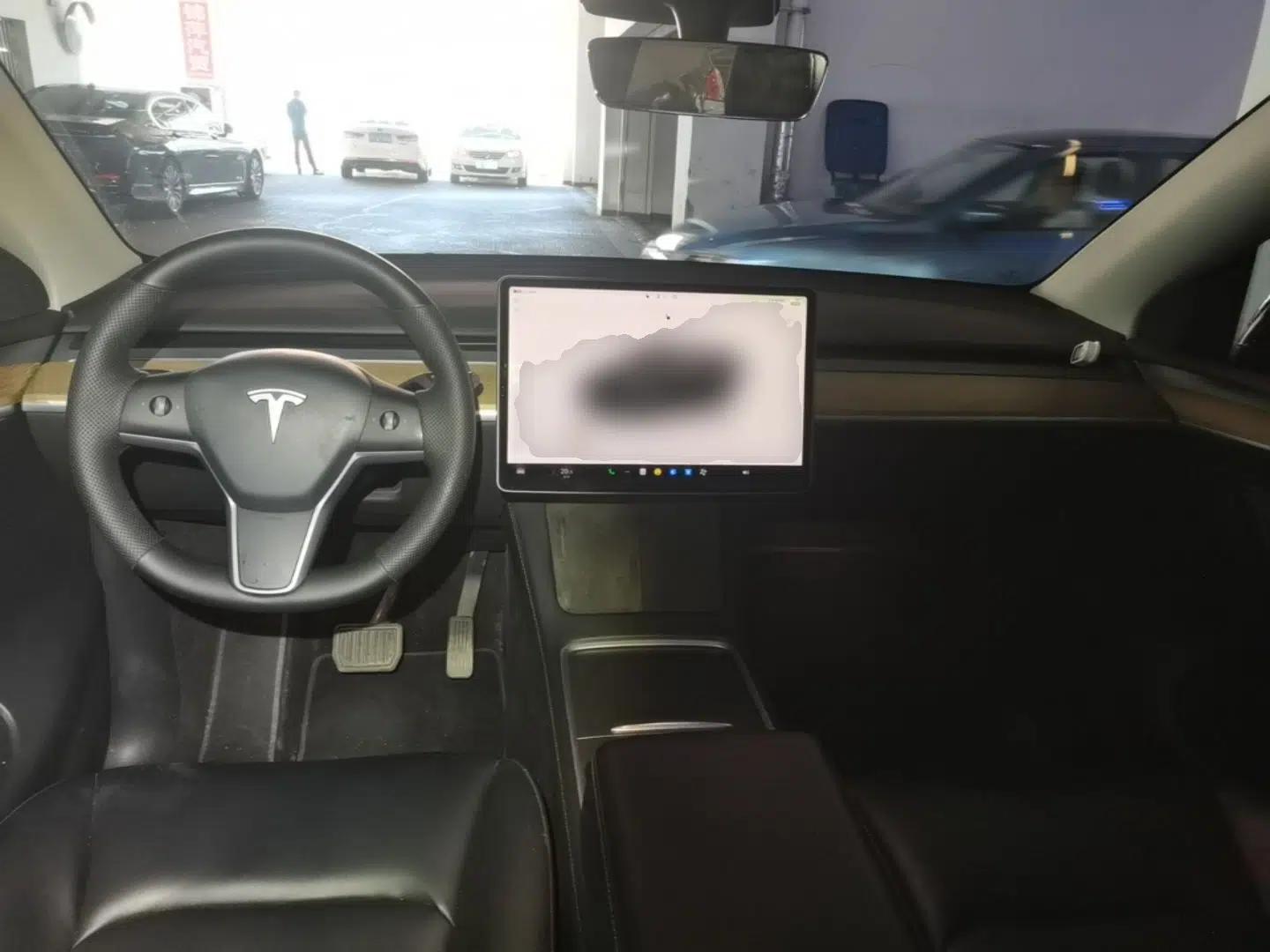 Tesla Model Y 2022 Rear-Wheel-Drive Version — миниатюра 12
