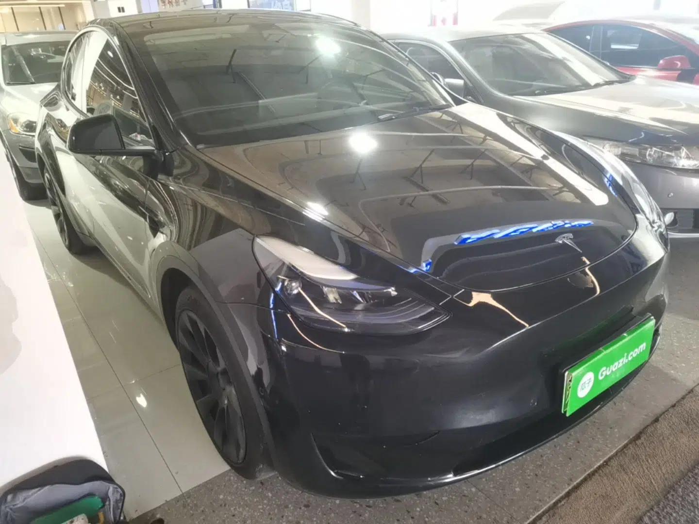 Tesla Model Y 2022 Rear-Wheel-Drive Version — миниатюра 3