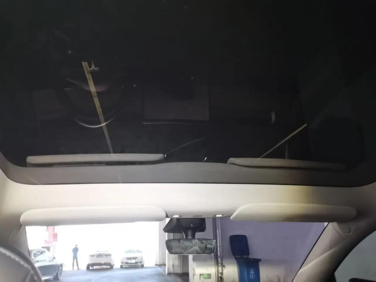Tesla Model Y 2022 Rear-Wheel-Drive Version — миниатюра 21