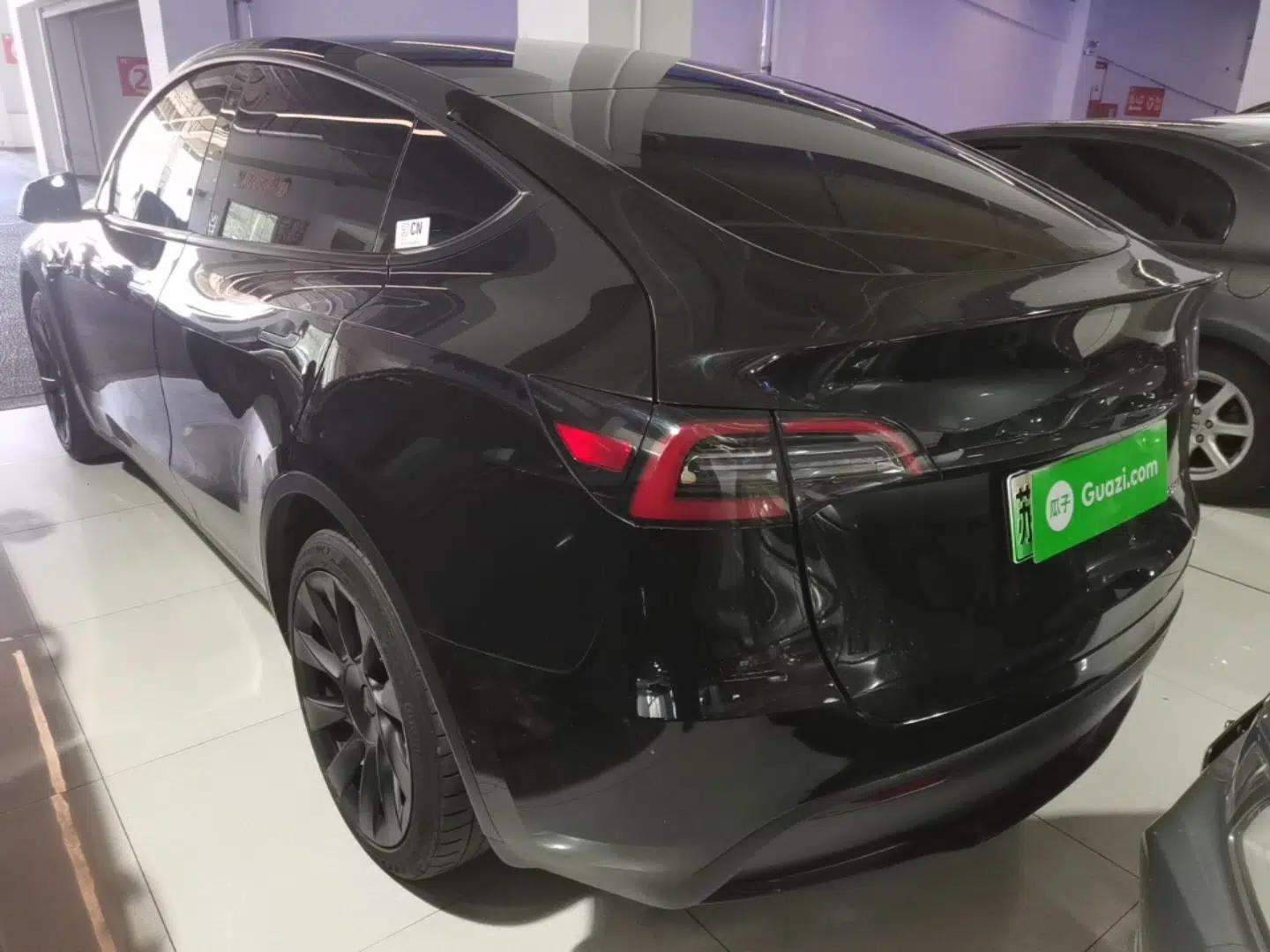 Tesla Model Y 2022 Rear-Wheel-Drive Version — миниатюра 4