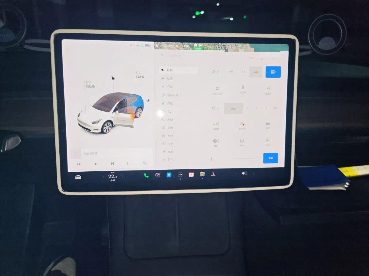 Tesla Model Y 2021 Long-Range All-Wheel-Drive Version 3D7 — миниатюра 13