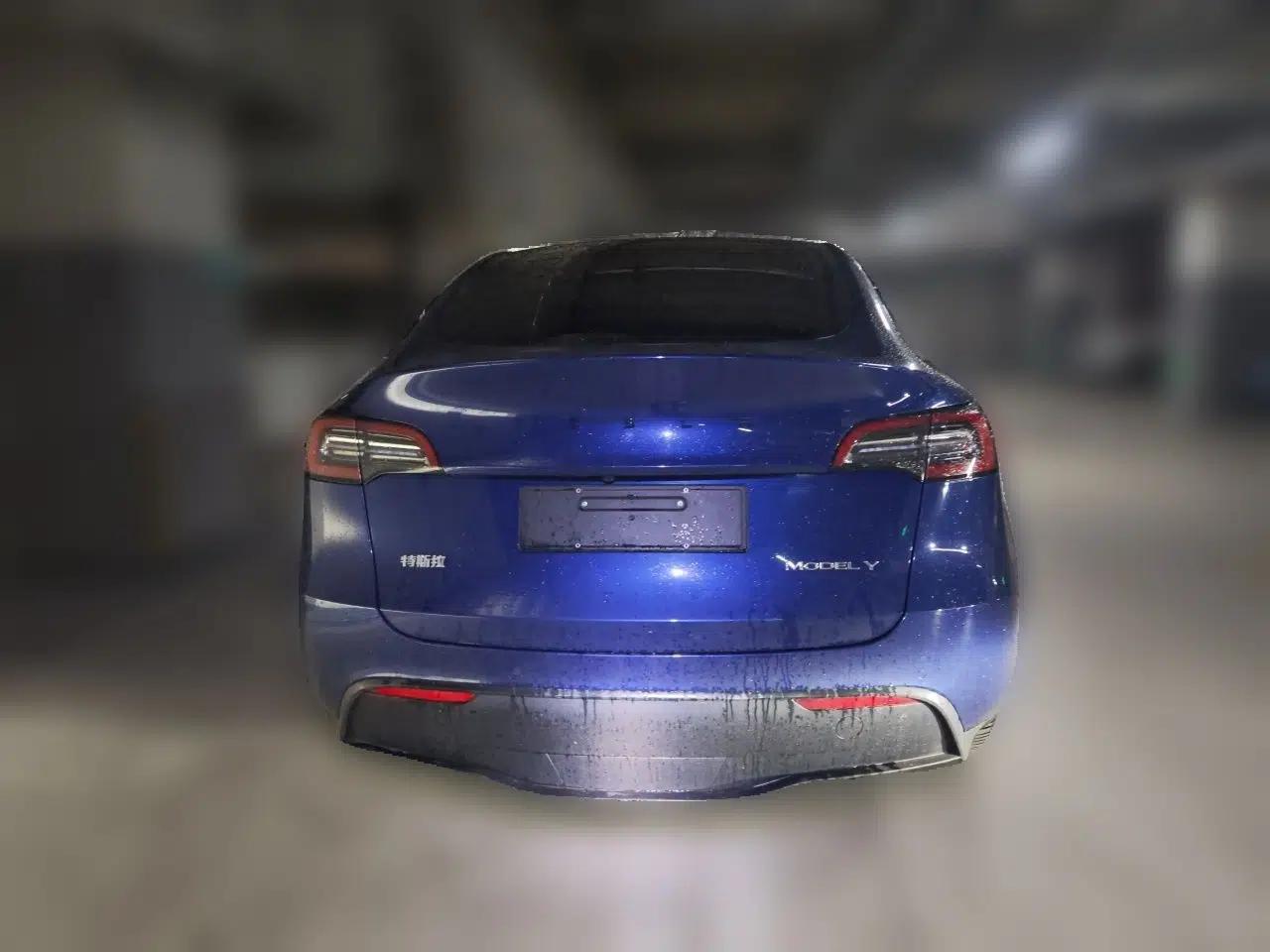 Tesla Model Y 2021 Long-Range All-Wheel-Drive Version 3D7 — миниатюра 5