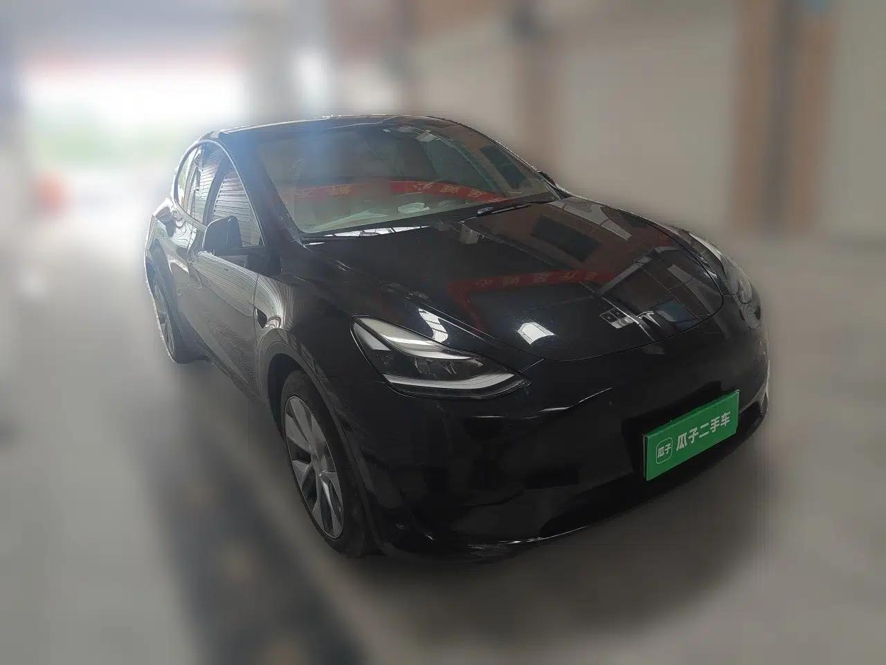 Tesla Model Y 2022 Rear-Wheel-Drive Version — миниатюра 3