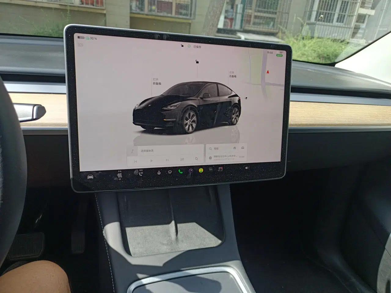 Tesla Model Y 2022 Long-Range All-Wheel-Drive Version — миниатюра 13