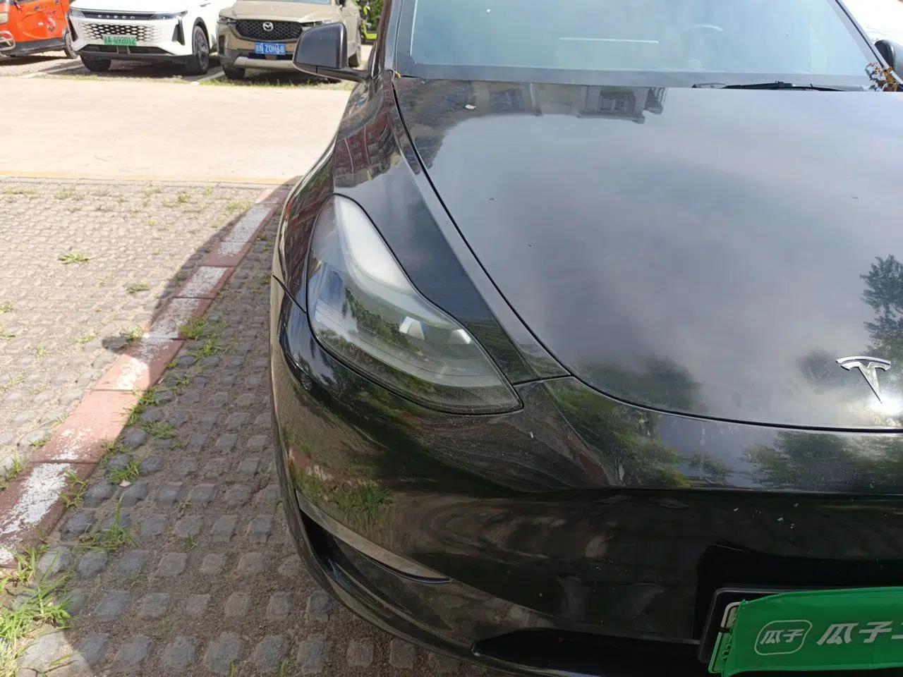 Tesla Model Y 2022 Long-Range All-Wheel-Drive Version — миниатюра 7