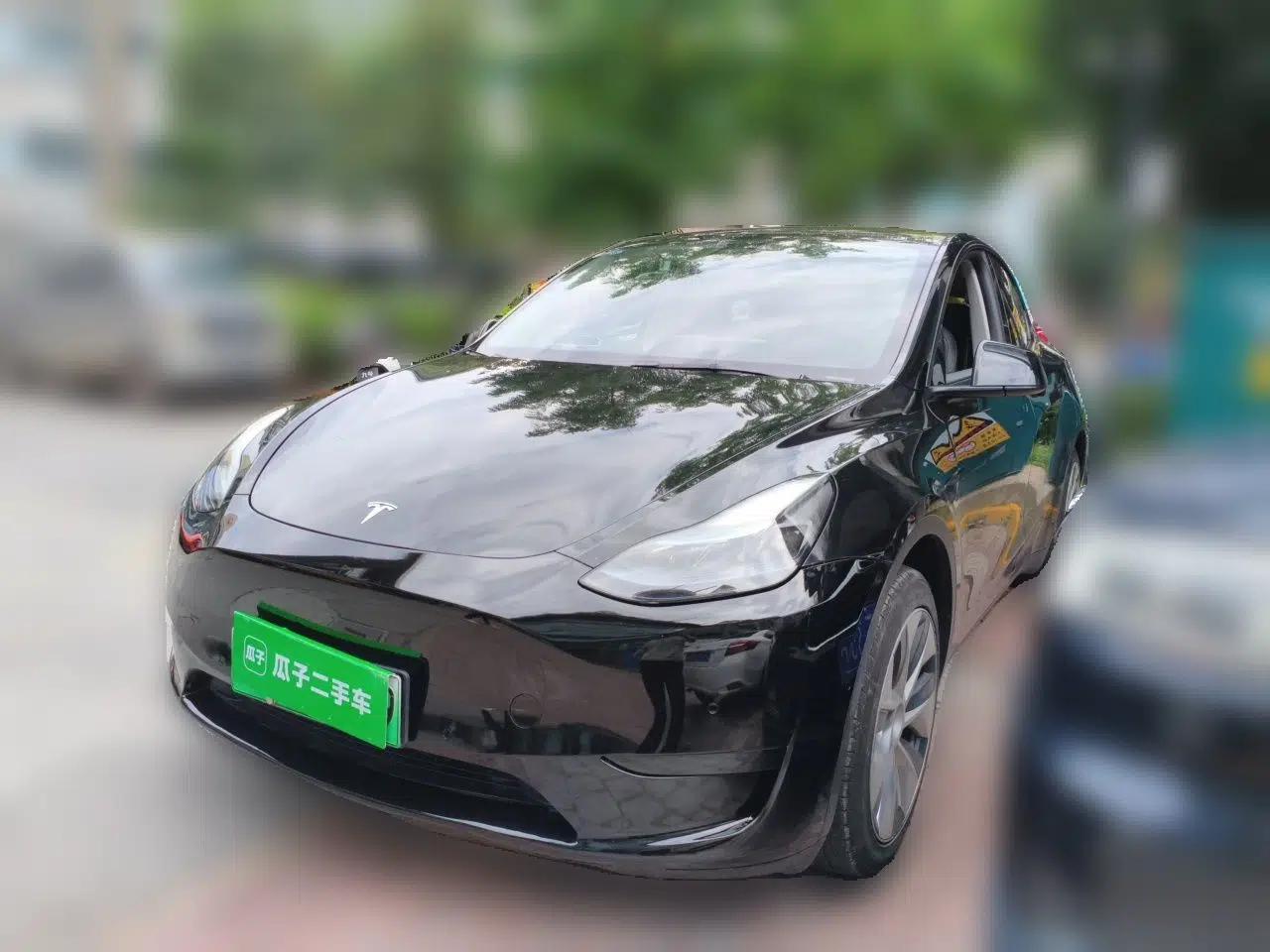 Tesla Model Y 2022 Revised Version Rear-Wheel Drive — миниатюра 1