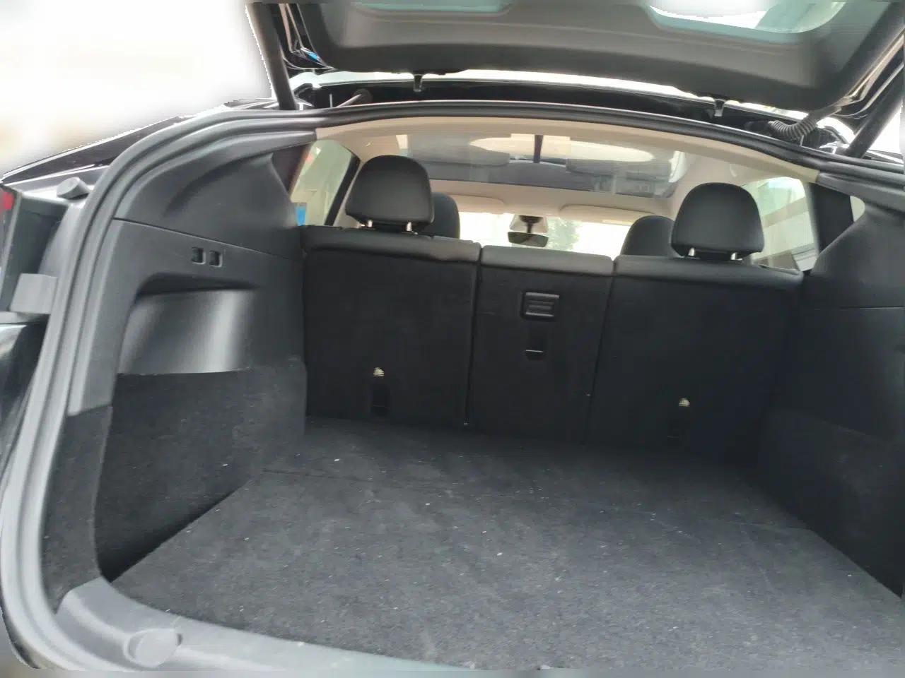 Tesla Model Y 2022 Revised Version Rear-Wheel Drive — миниатюра 19