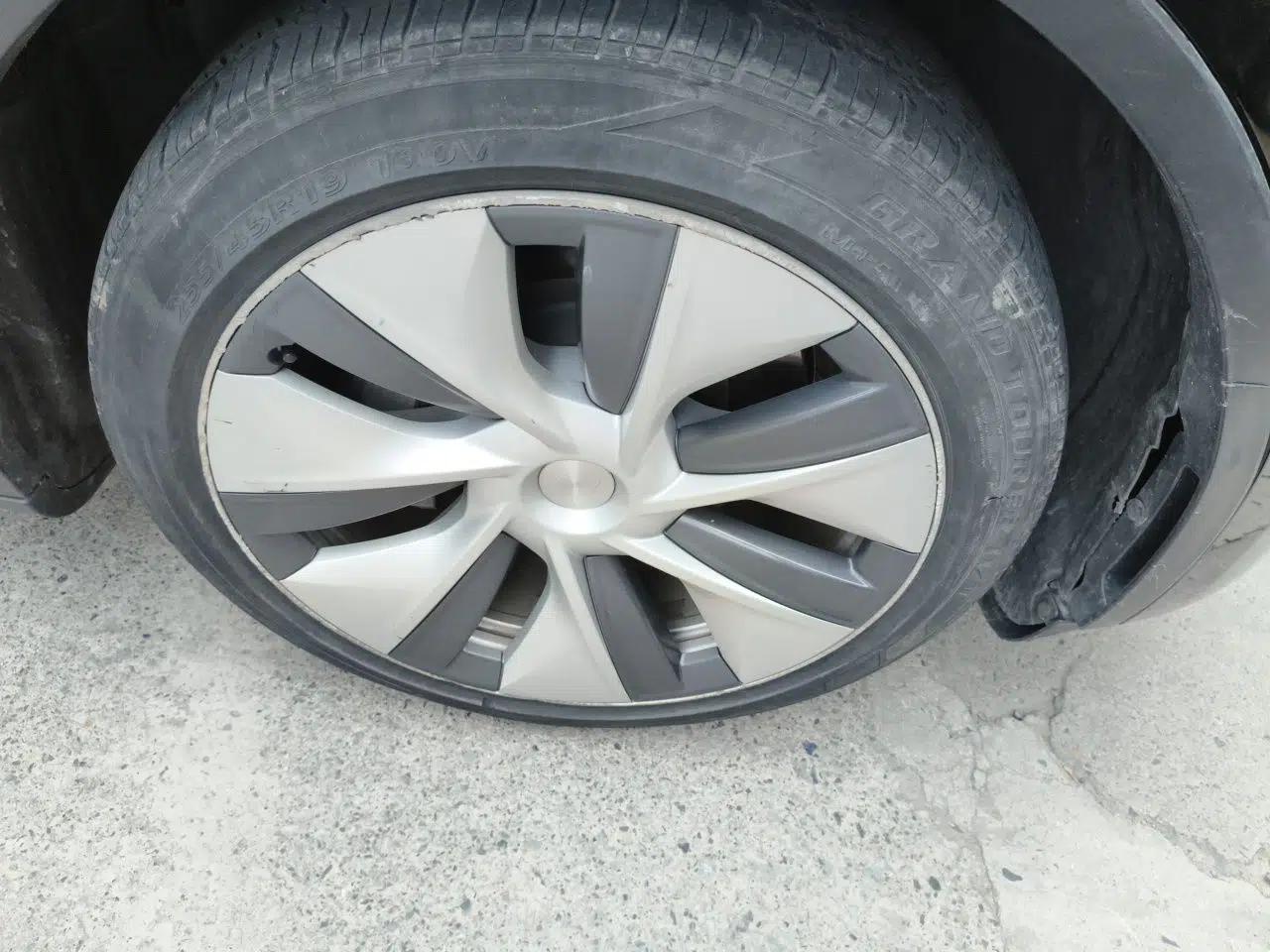 Tesla Model Y 2022 Revised Version Rear-Wheel Drive — миниатюра 8