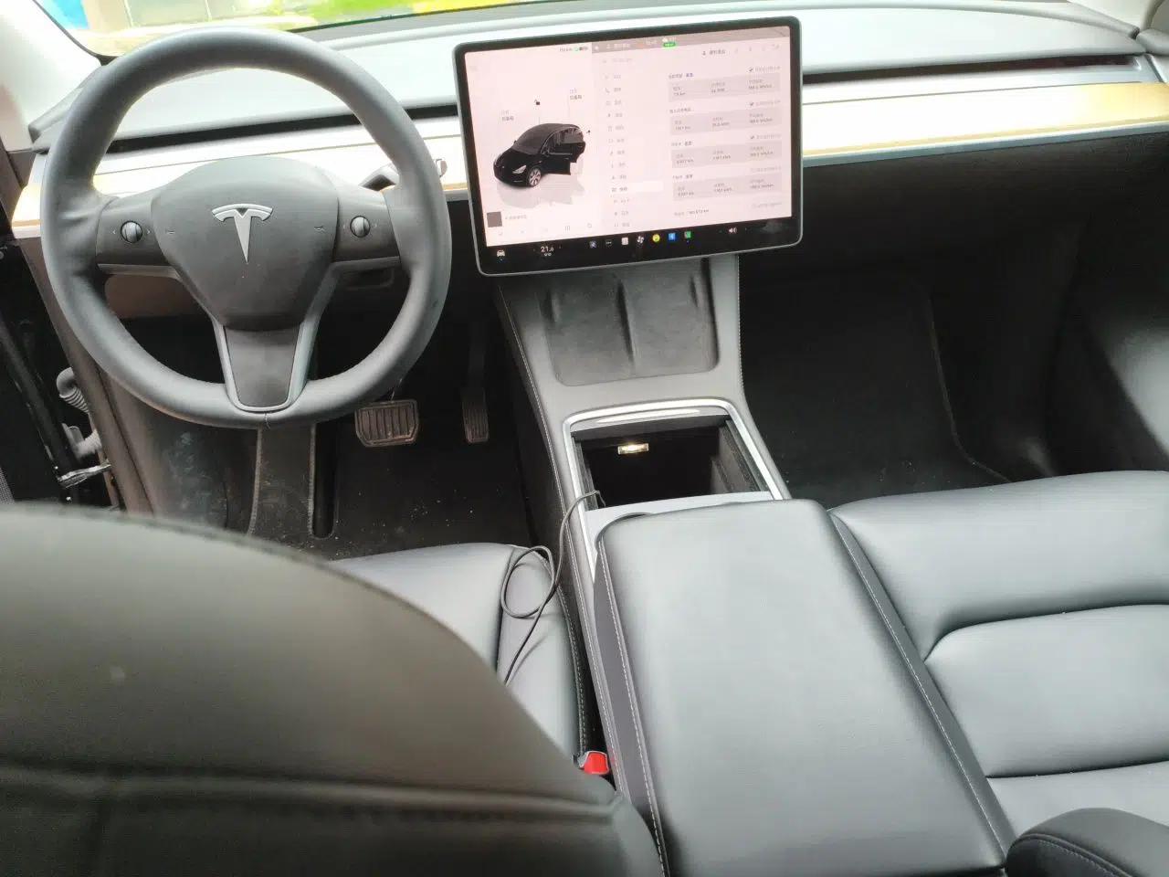 Tesla Model Y 2022 Revised Version Rear-Wheel Drive — миниатюра 9