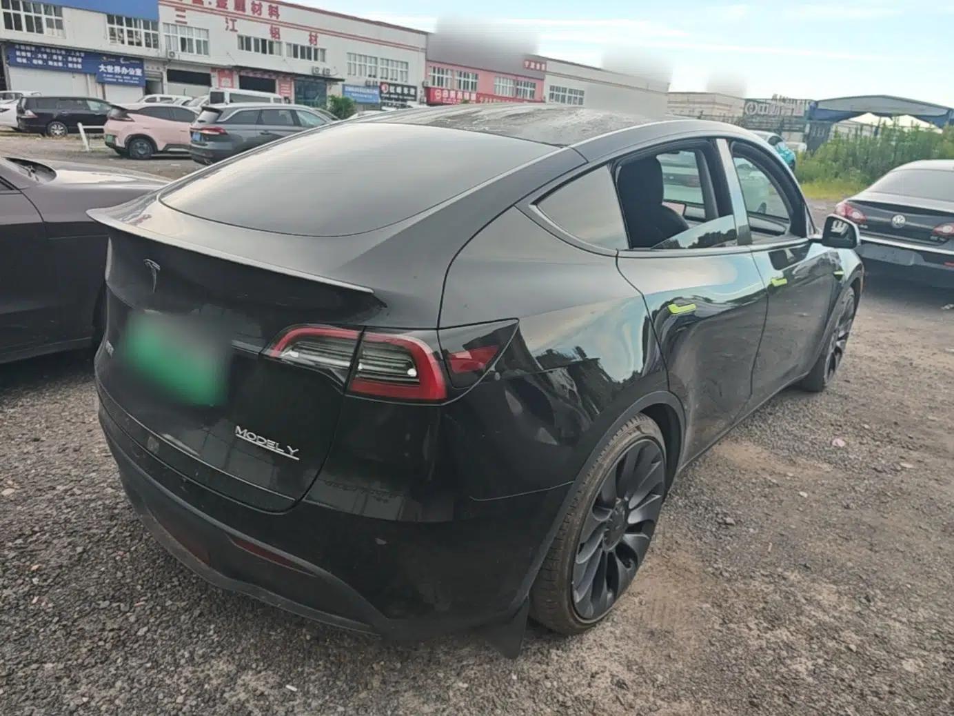 Tesla Model Y 2022 Performance High-Performance All-Wheel-Drive Version — миниатюра 6