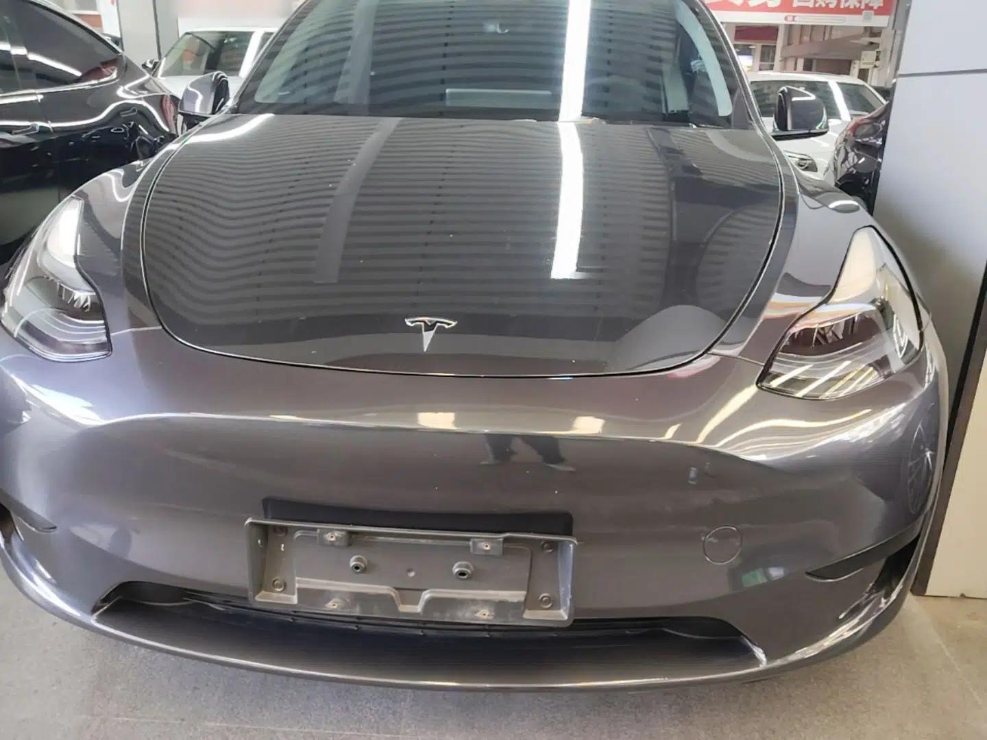 Tesla Model Y 2024 Rear-Wheel-Drive Version — миниатюра 2