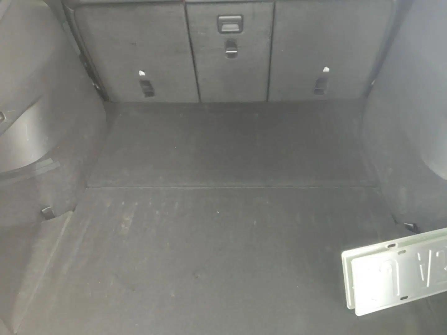 Tesla Model Y 2024 Rear-Wheel-Drive Version — миниатюра 22