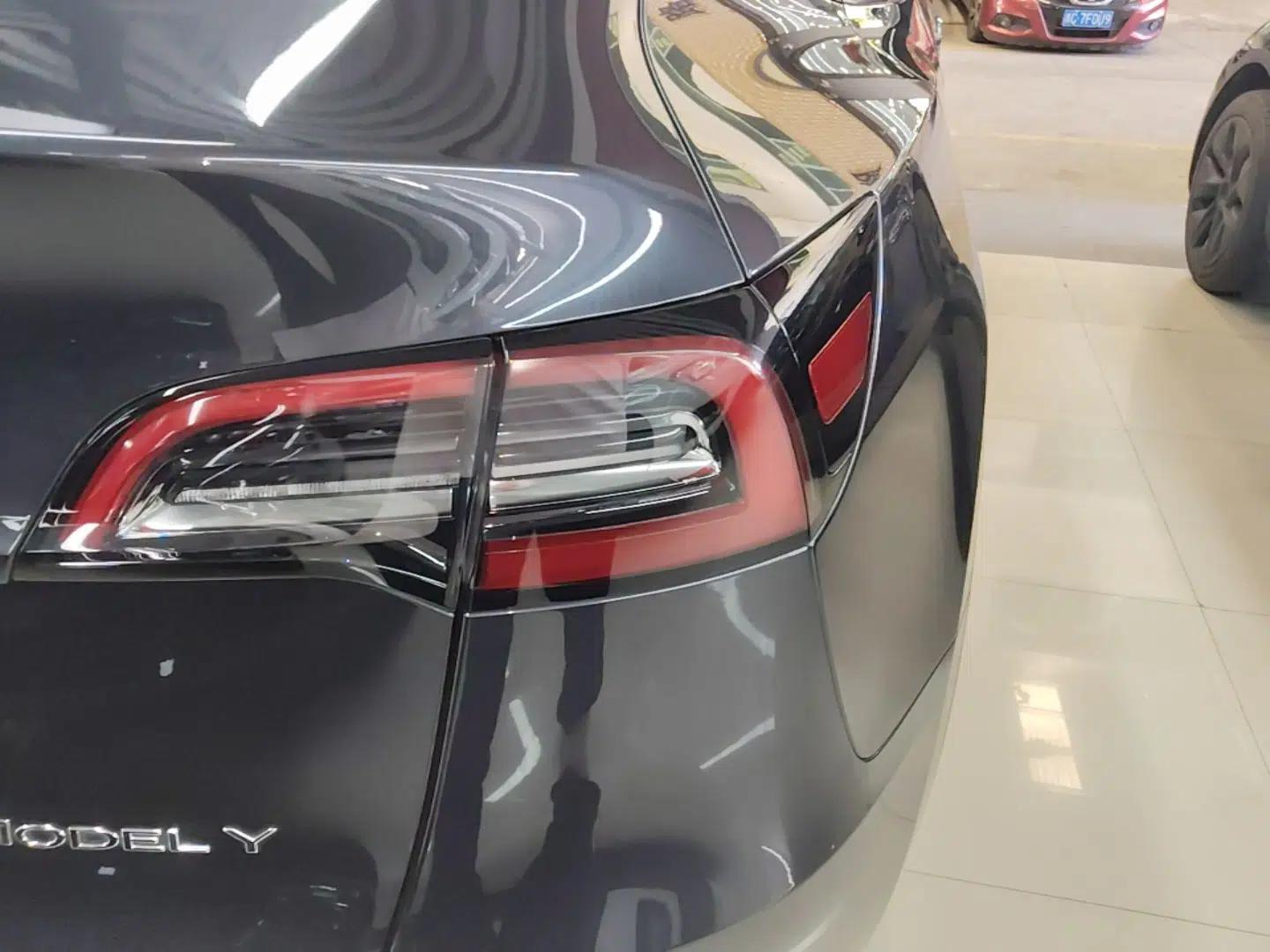 Tesla Model Y 2024 Rear-Wheel-Drive Version — миниатюра 9