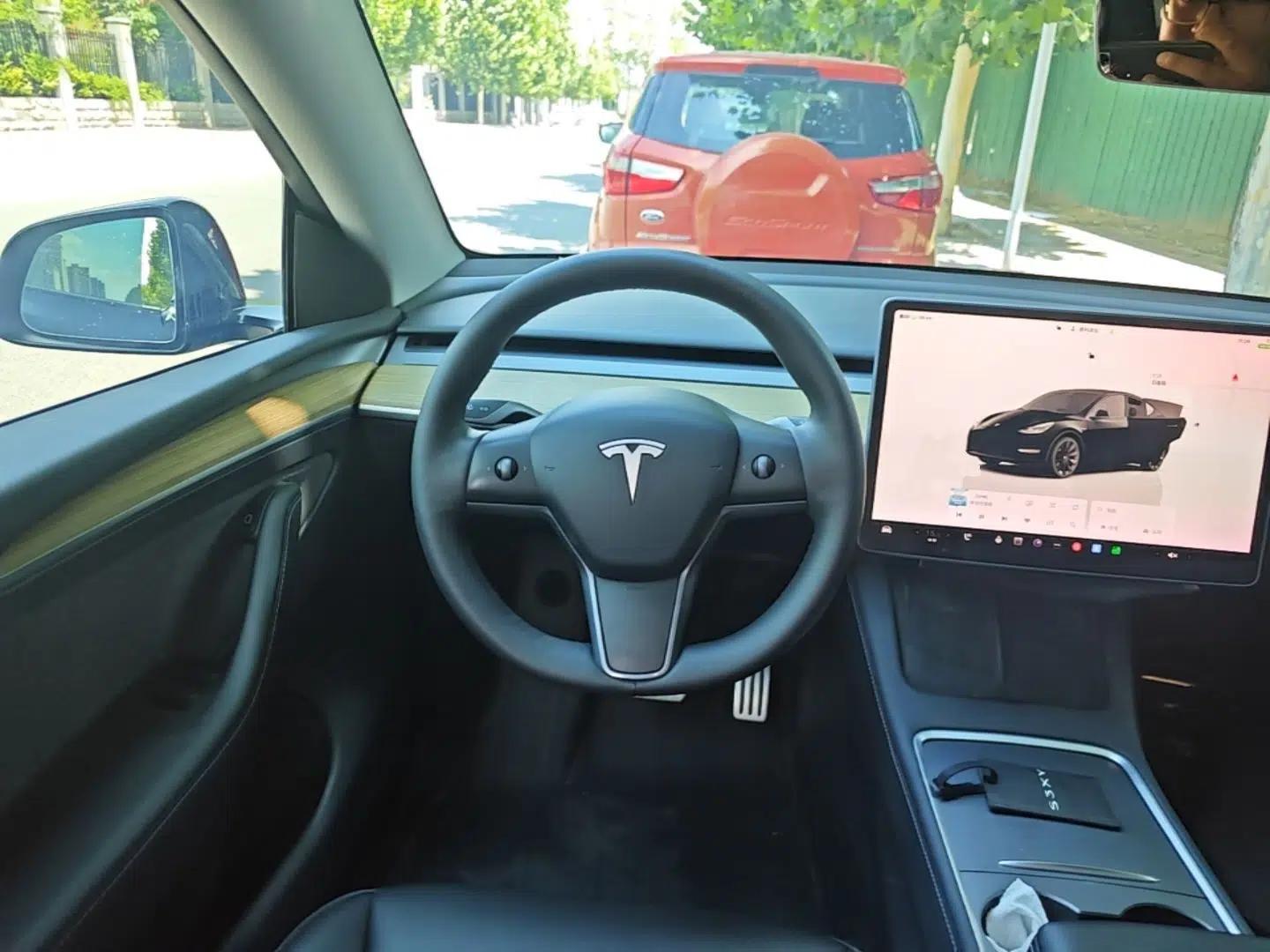 Tesla Model Y 2022 Revised Version Rear-Wheel Drive — миниатюра 13