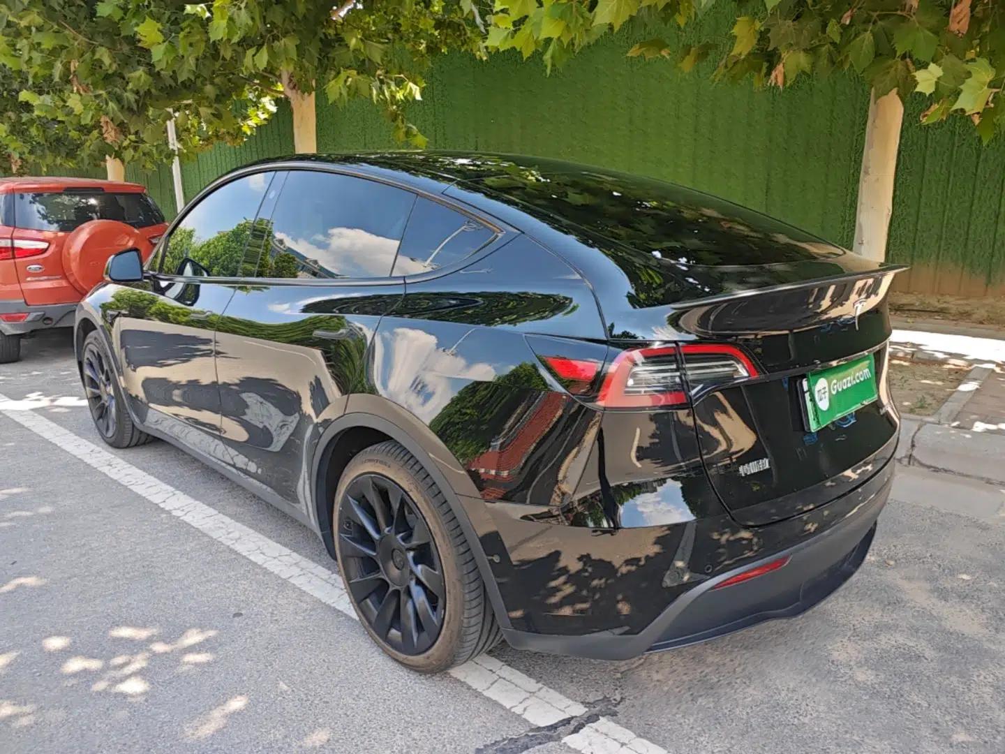 Tesla Model Y 2022 Revised Version Rear-Wheel Drive — миниатюра 4