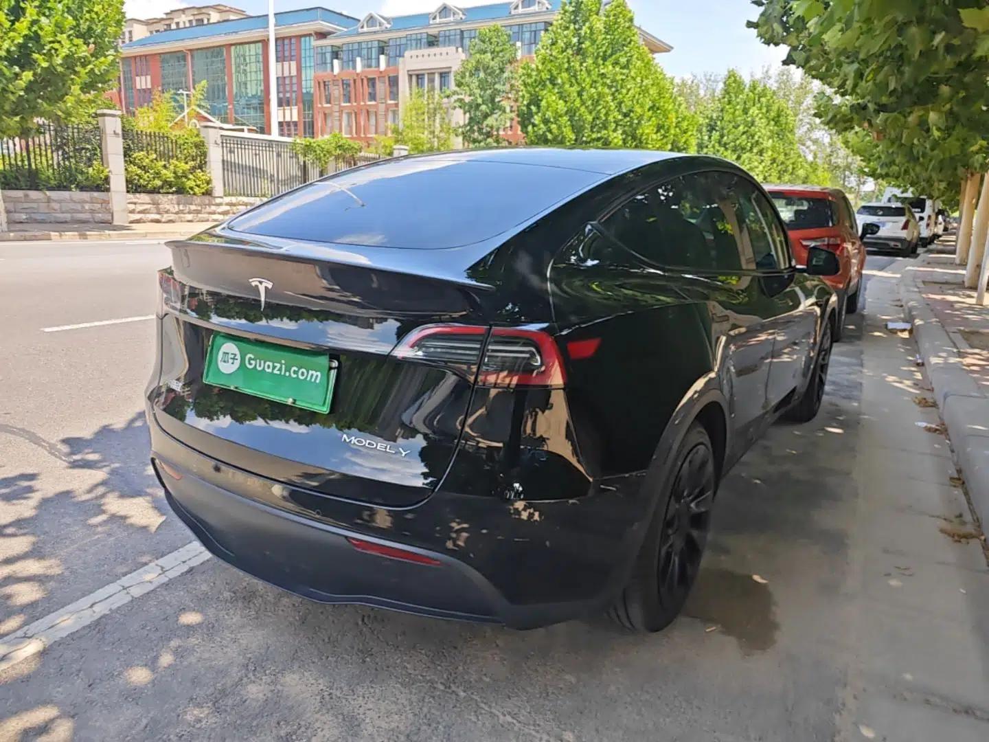 Tesla Model Y 2022 Revised Version Rear-Wheel Drive — миниатюра 6