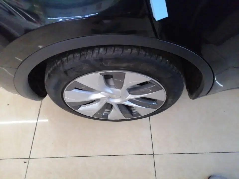 Tesla Model Y 2022 Rear-Wheel-Drive Version — миниатюра 11