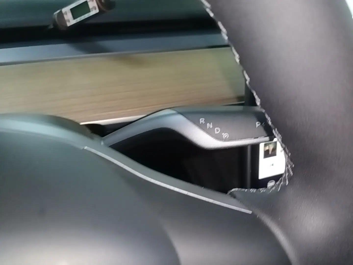 Tesla Model Y 2021 Standard Range Rear-Wheel Drive Version — миниатюра 21