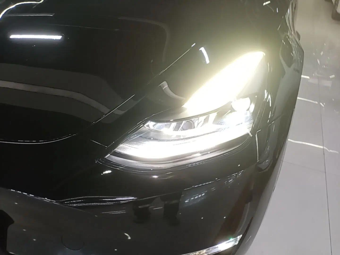 Tesla Model Y 2021 Standard Range Rear-Wheel Drive Version — миниатюра 8