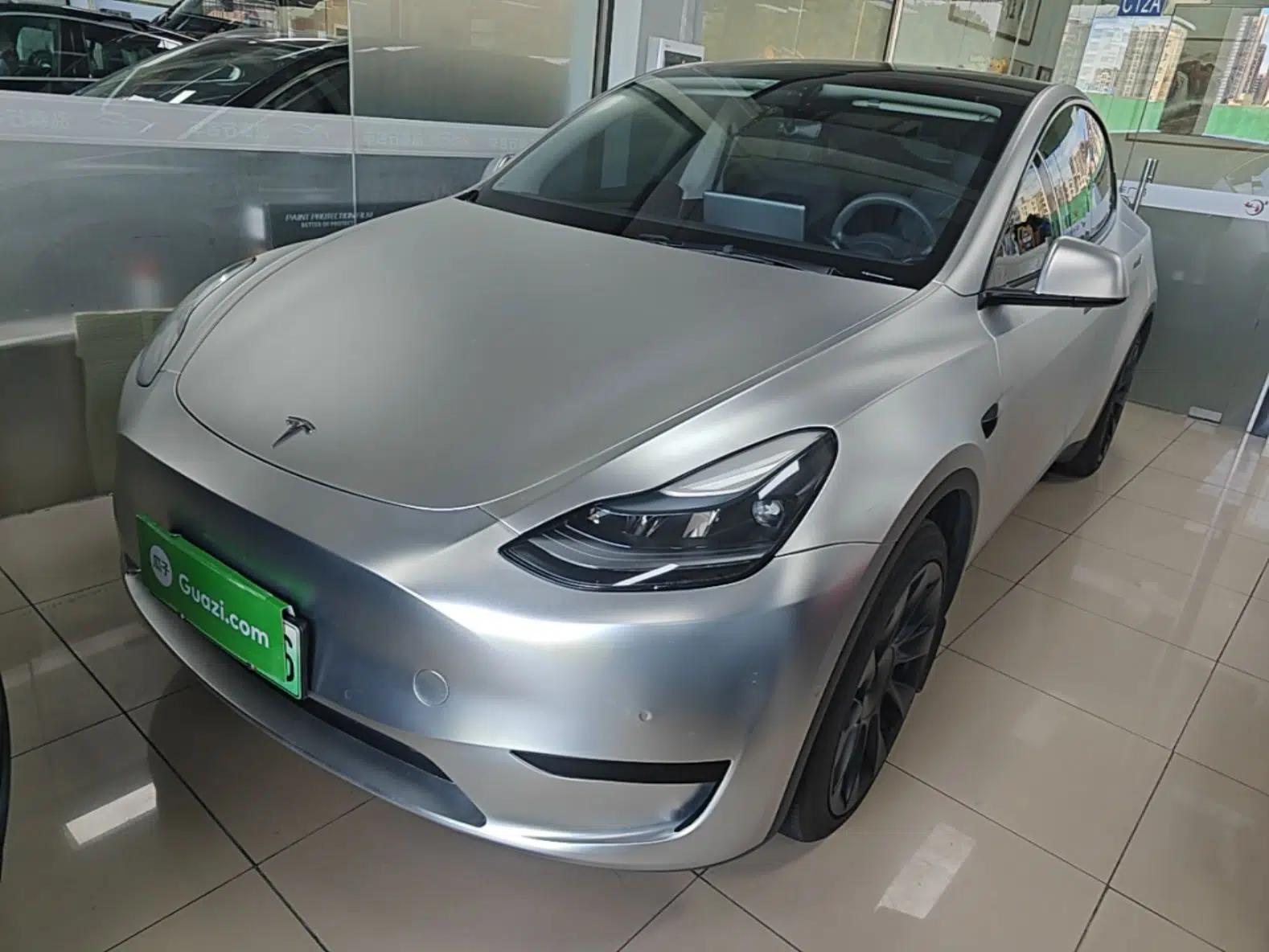 Tesla Model Y 2022 Rear-Wheel-Drive Version — миниатюра 1