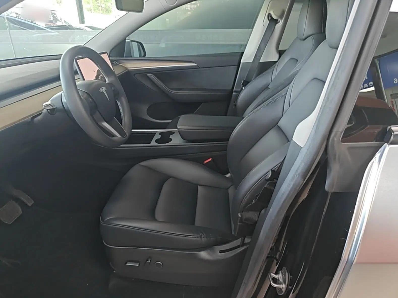 Tesla Model Y 2022 Rear-Wheel-Drive Version — миниатюра 17