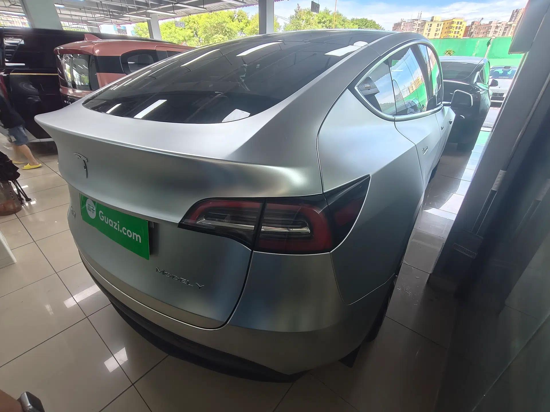 Tesla Model Y 2022 Rear-Wheel-Drive Version — миниатюра 6