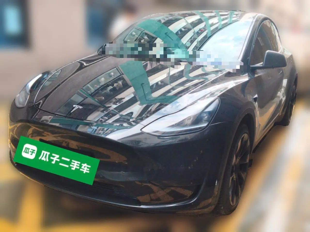 Tesla Model Y 2023 Rear-Wheel-Drive Version — миниатюра 1