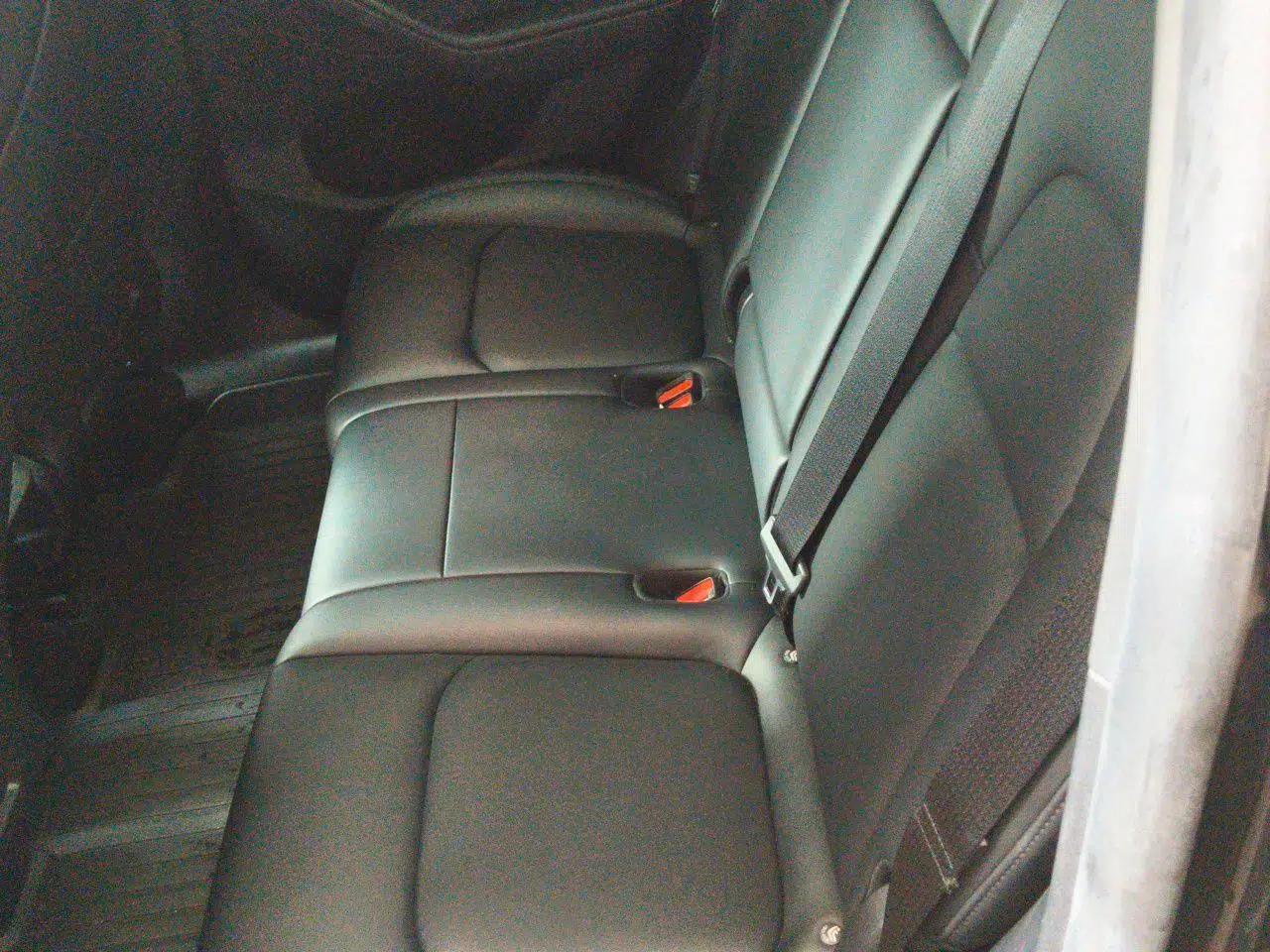 Tesla Model Y 2023 Rear-Wheel-Drive Version — миниатюра 17