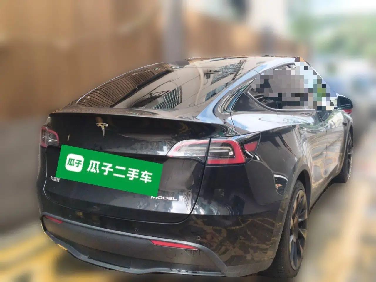 Tesla Model Y 2023 Rear-Wheel-Drive Version — миниатюра 6