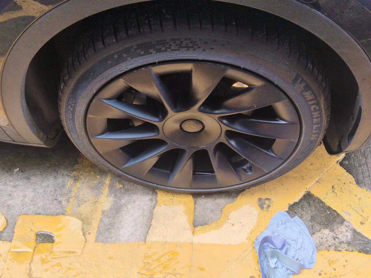 Tesla Model Y 2023 Rear-Wheel-Drive Version — миниатюра 8
