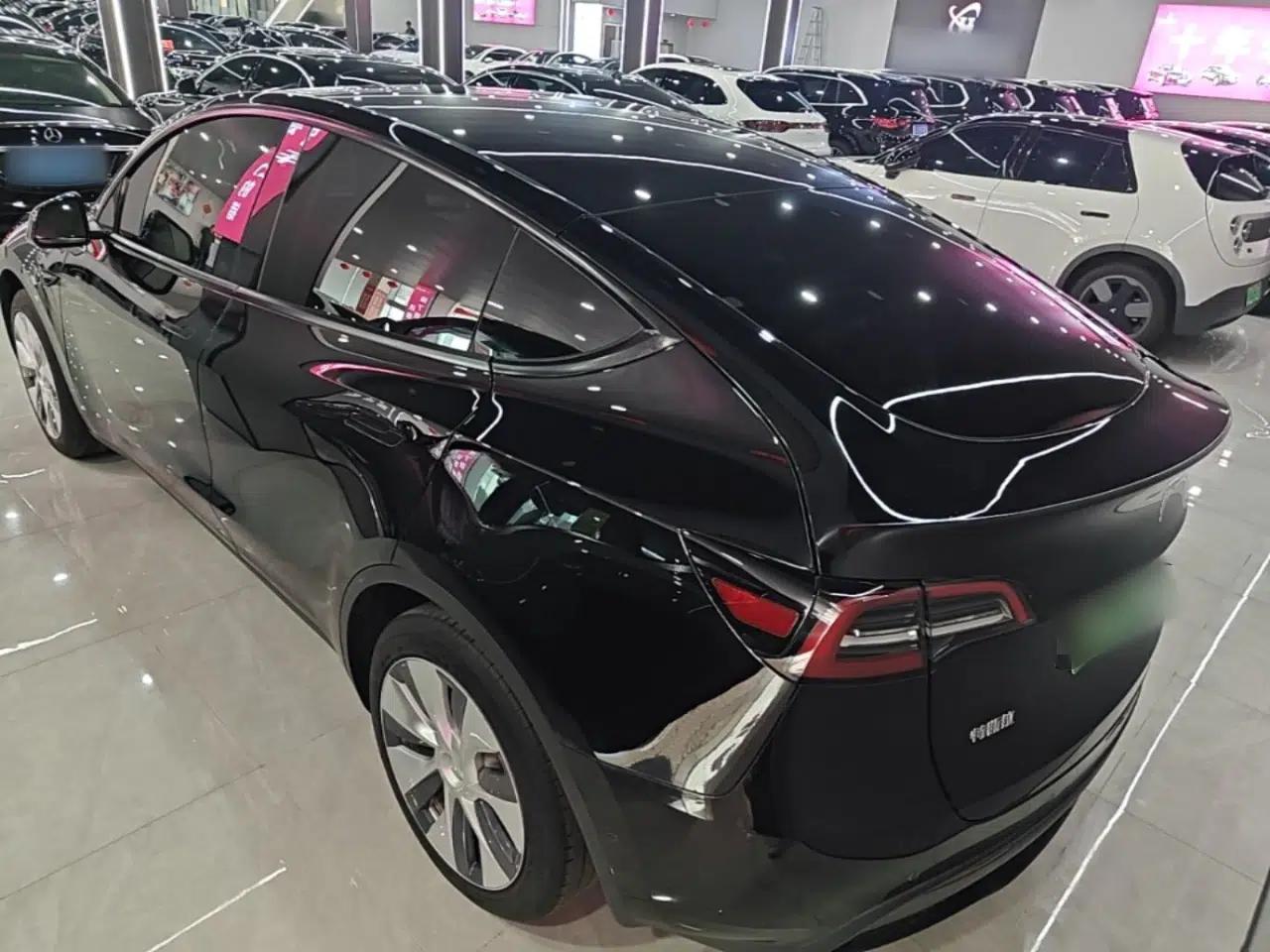 Tesla Model Y 2022 Revised Version Rear-Wheel Drive — миниатюра 4