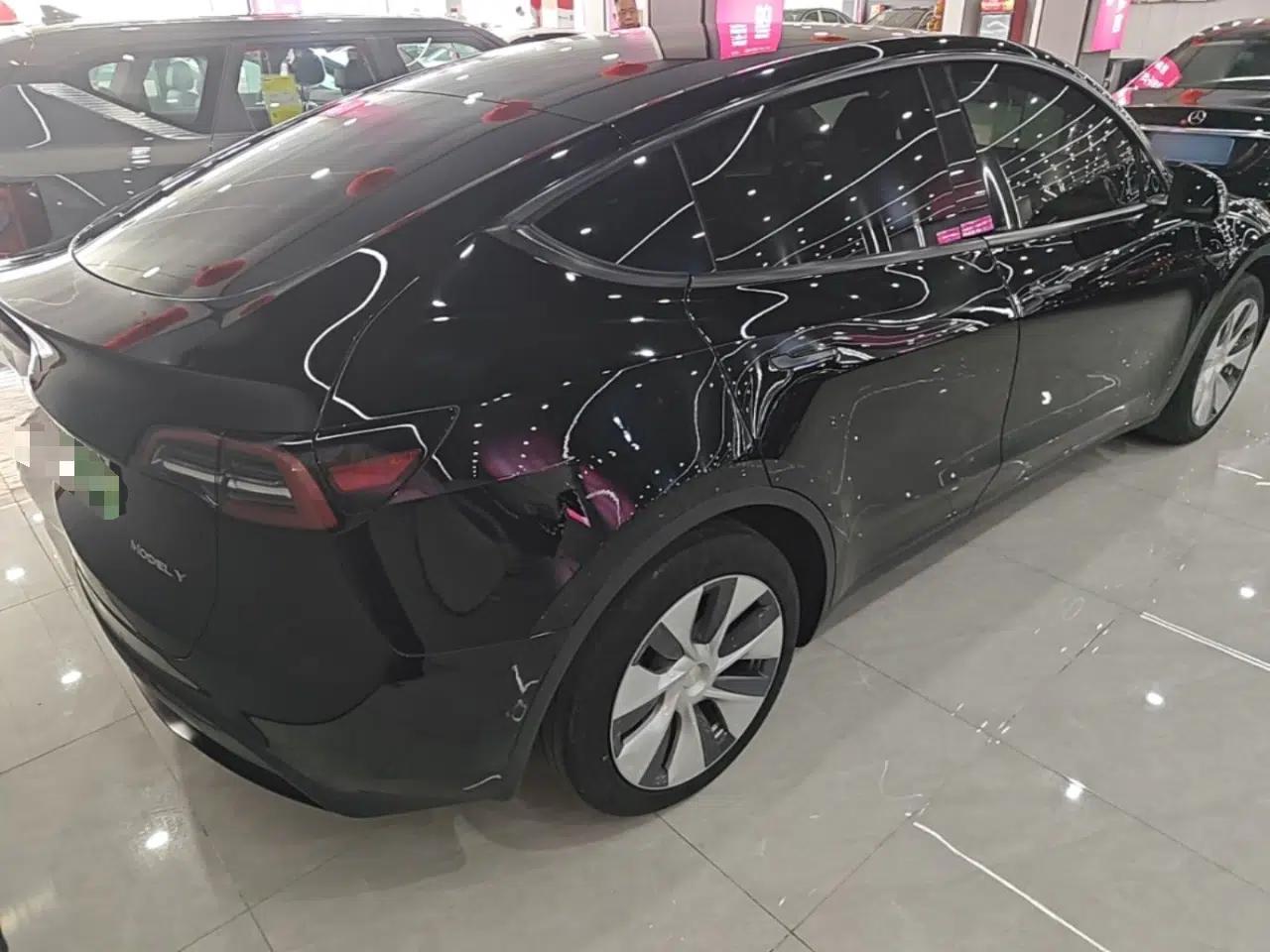 Tesla Model Y 2022 Revised Version Rear-Wheel Drive — миниатюра 6