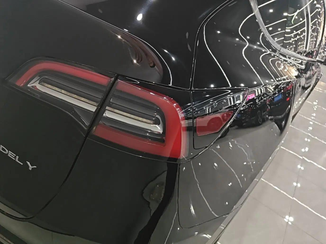 Tesla Model Y 2022 Revised Version Rear-Wheel Drive — миниатюра 9