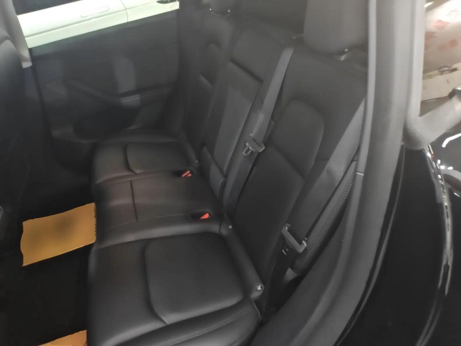 Tesla Model Y 2023 Rear-Wheel-Drive Version — миниатюра 20